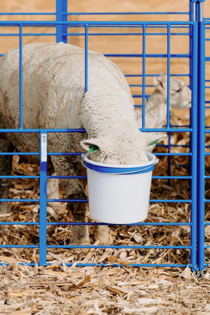 Ridley 247937 18 lbs Goat Care Pail, 1 - Harris Teeter Ridley 247937 18 lbs Goat Care Pail, 1 - Harris Teeter