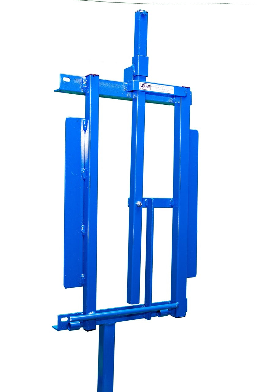 Barn system used for hoof trimming, sorting and controlled livestock movement