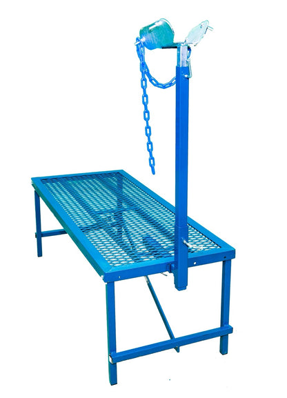 Sheep and goat show stand setup designed for safer handling and routine management