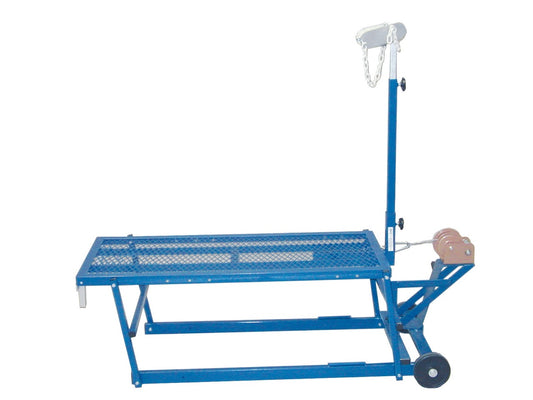 Sheep and goat show stand setup designed for safer handling and routine management