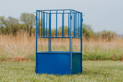 Bale feeder used for hoof trimming, sorting and controlled livestock movement