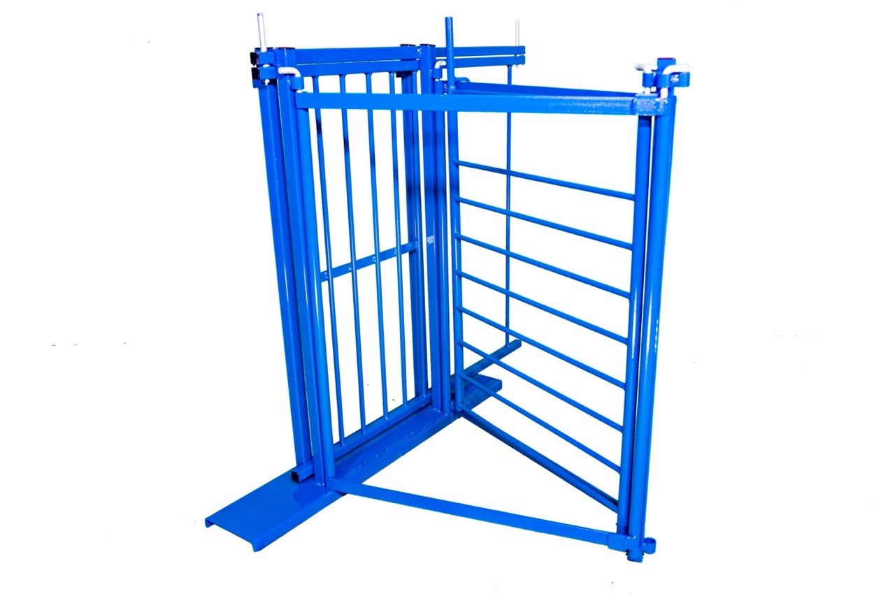 Sydell two-way sorting gate with a slide gate for sorting and herding sheep and goats on the farm livestock herding handling