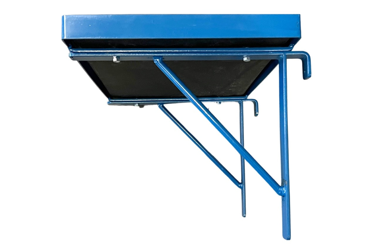 Sydell alley work tray for goat and sheep farm equipment