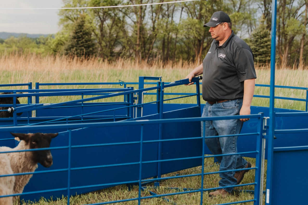 Detail view of working system connection and adjustable components for sheep and goats