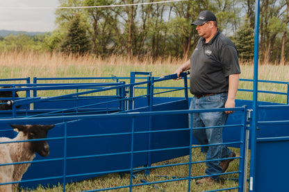 Detail view of working system connection and adjustable components for sheep and goats